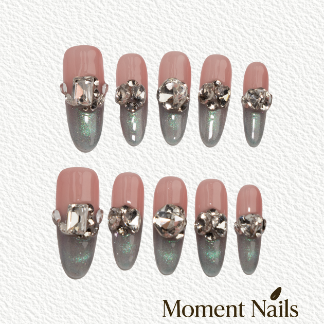 艺禾圣诞节红色新年礼盒纯手工穿戴甲立体圣诞老人轻奢气质长款甲