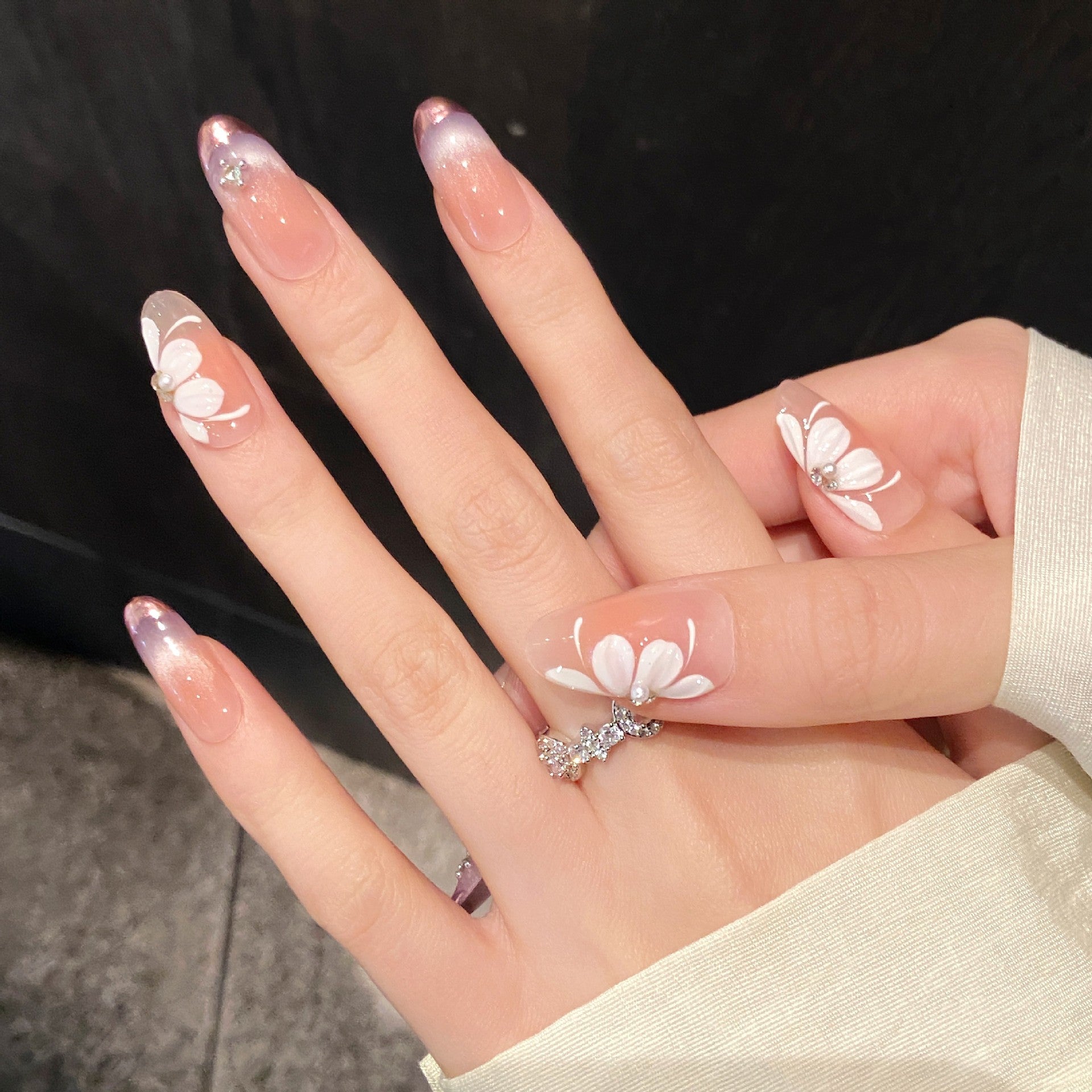 艺禾【紫罗兰】冰花紫色法式微笑猫眼高级感可拆卸纯手工穿戴甲