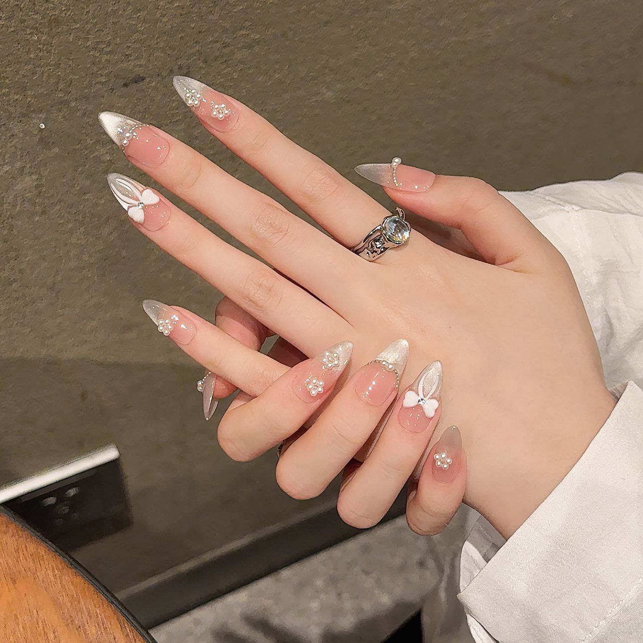 艺禾手工穿戴美甲夏日少女奶油风冰糯蝴蝶结法式美甲成品可拆卸甲